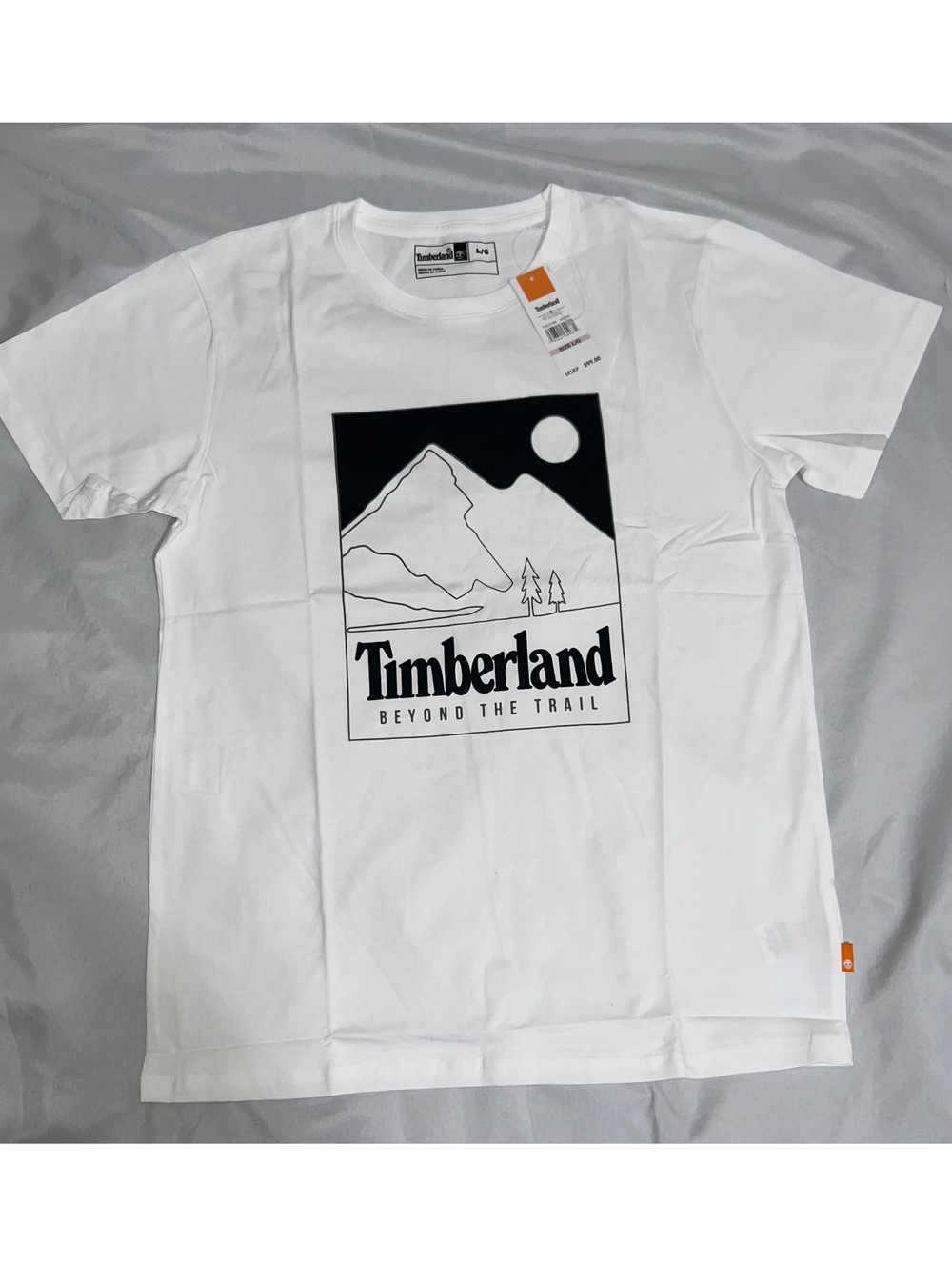Timberland Men's White Graphic T-Shirt Size L/G - Beyond The Trail Design